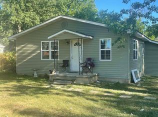 320 W Pine St, Strafford, MO 65757