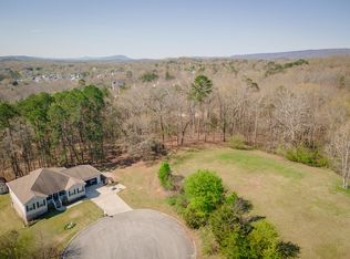 8623 Reba Ln, Hixson, TN 37343