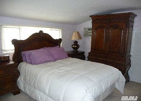 4th image of 58 Park Cir S