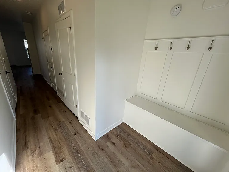 11295 Sessions Dr — Photo 2