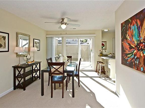 4th image of 28 Oliva Dr #E