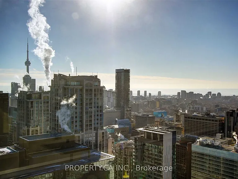 15 Grenville St #4704 — Photo 18