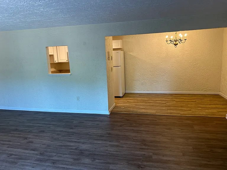 451 School St #1-12 — Photo 3