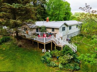 16 Hoard Rd, Morgantown, WV 26508