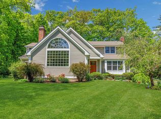 33 Bickford Ln, New Canaan, CT