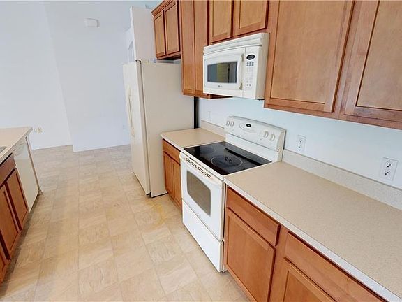 3rd image of 2964 Courtland Blvd