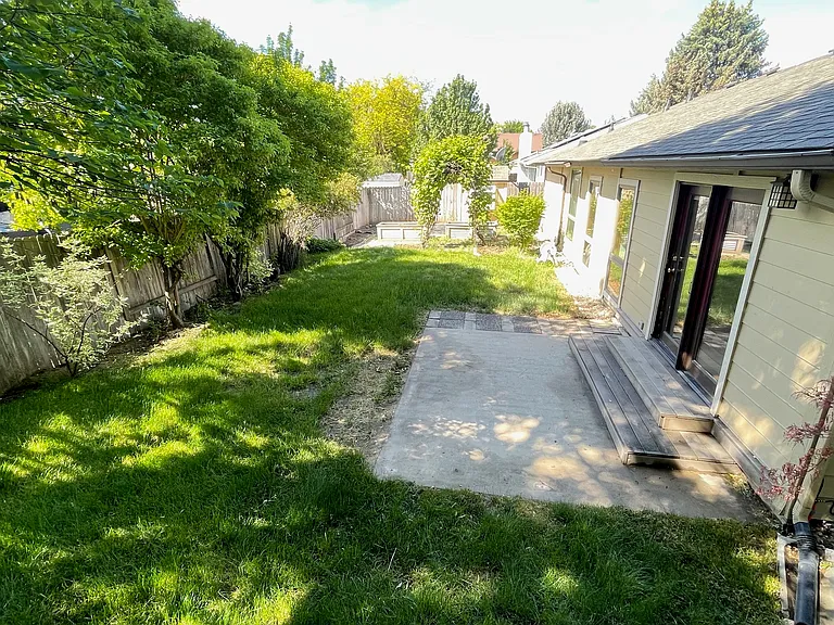 417 E Ranch Dr — Photo 14