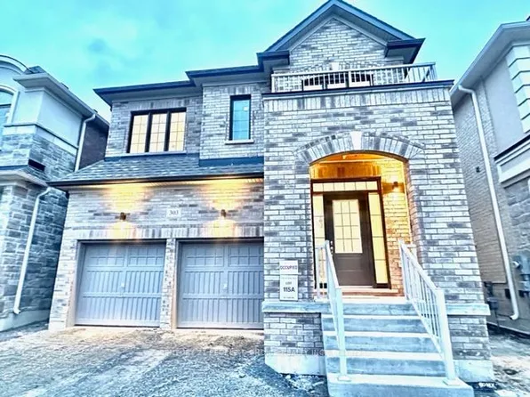 303 Fleetwood Dr, Oshawa, ON