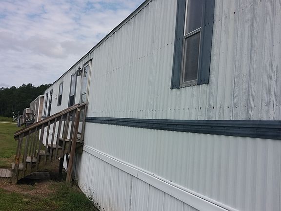 Front view of home