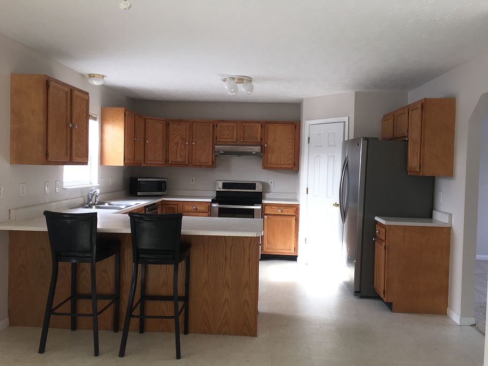 2nd image of 5710 Sebastian Ln