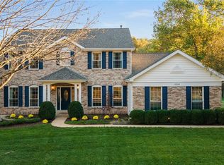 17332 Radcliffe Place Dr, Eureka, MO 63025