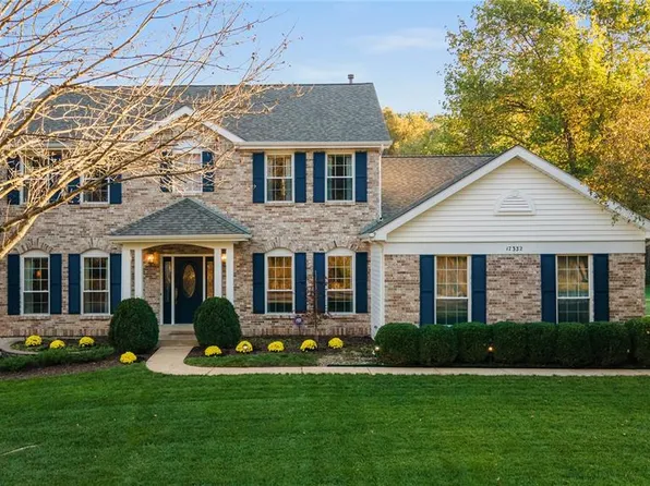 17332 Radcliffe Place Dr, Eureka, MO 63025
