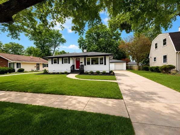 9151 Cottage Grove Pl, Highland, IN 46322