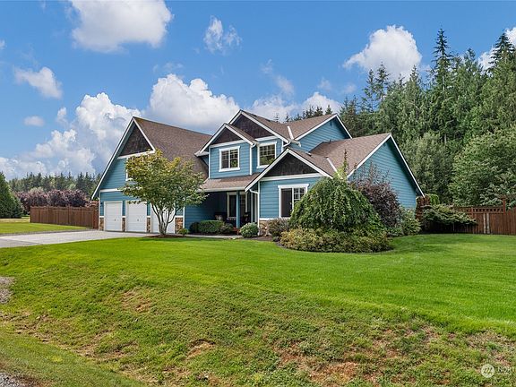 4th image of 7424 110th Avenue NE
