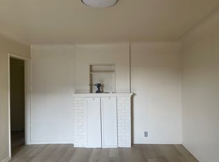 10030 S Western Ave #D, Los Angeles, CA 90047