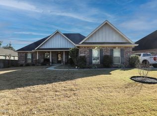 24921 Knollwood Dr, Pass Christian, MS 39571