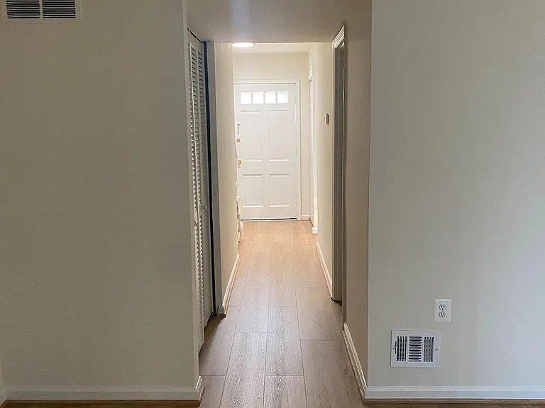 10175 Irongate Way — Photo 3