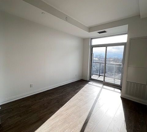 5th image of 286 Main St #412