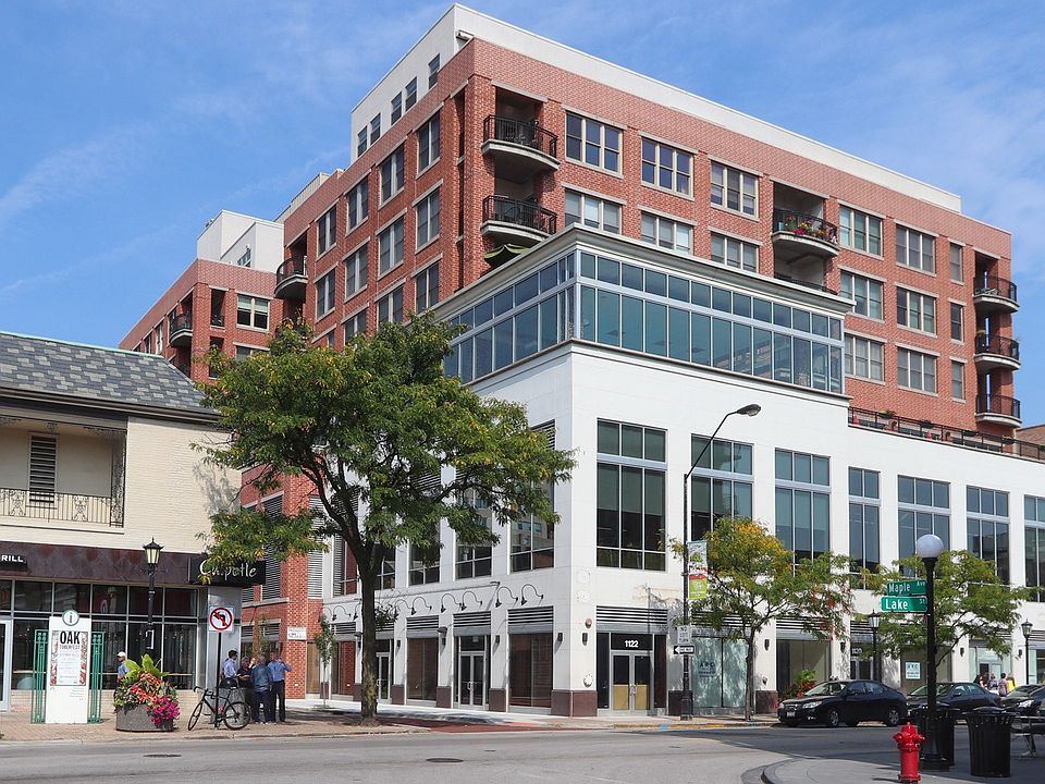 1st image of 1124 Lake St #512
