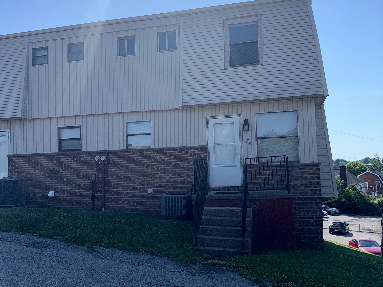 3 bed, 1.5 bath, $1,600 — Photo 4
