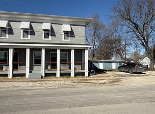 102 E 3rd St, Linwood, KS 66052