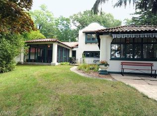 3555 Manderley Rd NE, Grand Rapids, MI 49525