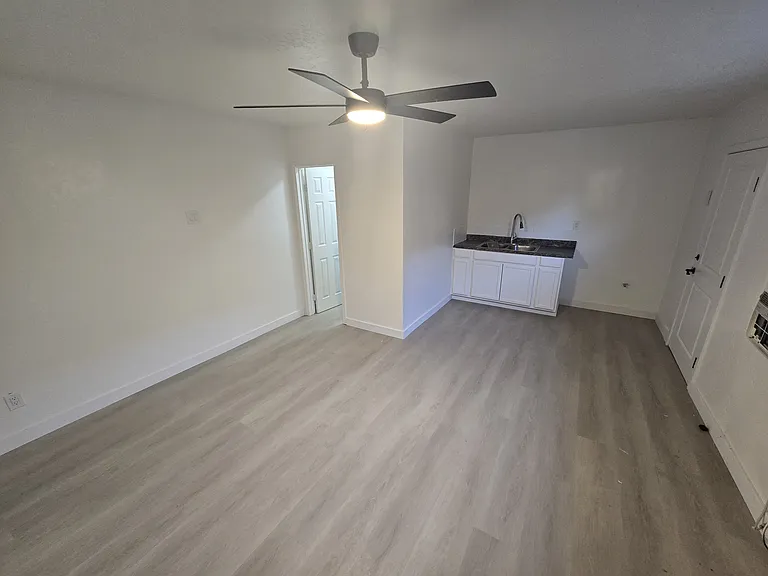 1116 McCurdy Dr — Photo 10