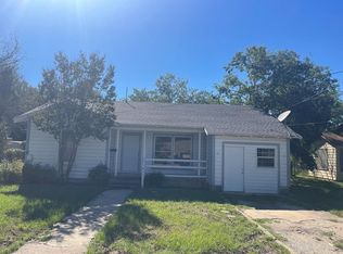 1904 S Pine St, Brady, TX 76825