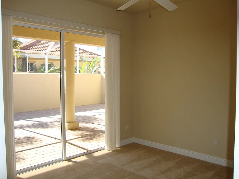 13942 Bently Cir — Photo 8