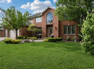 2910 Ryan Dr, New Lenox, IL 60451