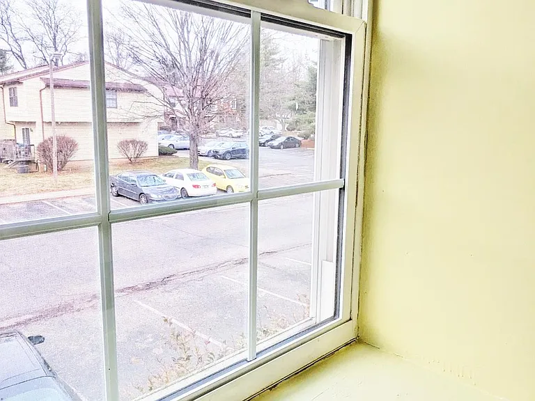534 E Graham Pl — Photo 17