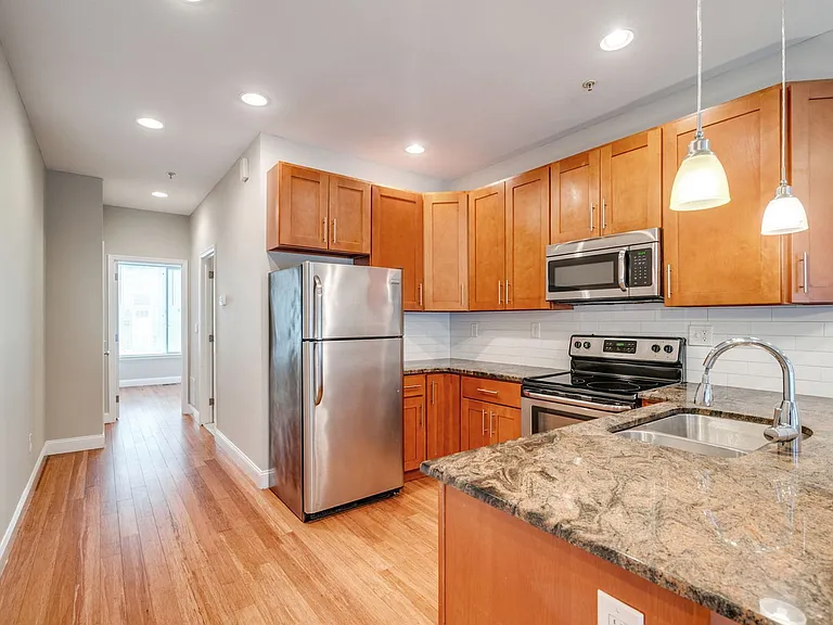 1016 S 19th St #B — Photo 3