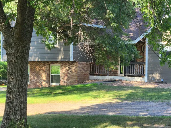 28021 Whiskey Rd NE, Isanti, MN 55040