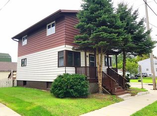 1823 14th St, Two Rivers, WI 54241
