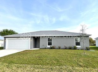 2677 SW Fair Isle Rd, Port Saint Lucie, FL 34987