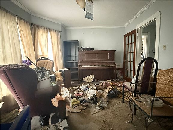 5th image of 1672 Grand Central Ave
