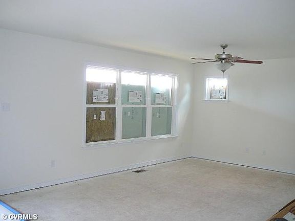 3rd image of 601 W 16th St
