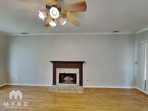 4th image of 1655 Watercrest Cir