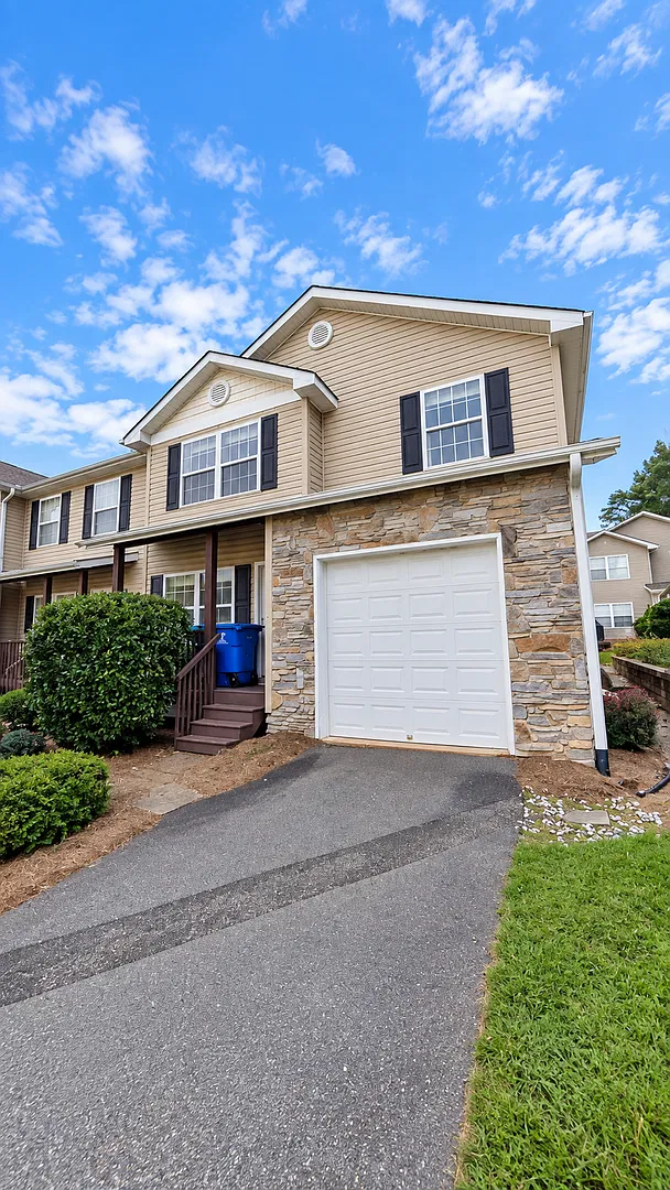 Swannanoa Rental! — Photo 2
