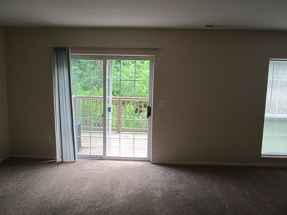 Finished Basement w/Gas Fireplace