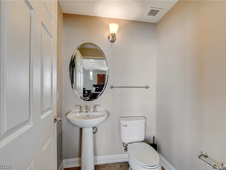 150 Las Vegas Blvd #1205 — Photo 32