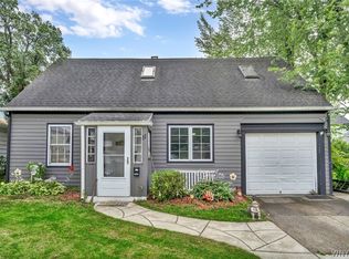 11 Taunton Pl, Buffalo, NY 14216