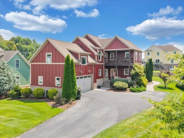 902 Petra Pass, Blacksburg, VA 24060