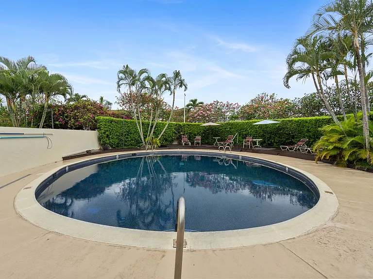 1015 Aoloa Pl #252 — Photo 2