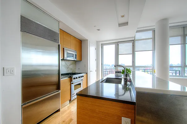 Sold by Brick&Mortar | media 4