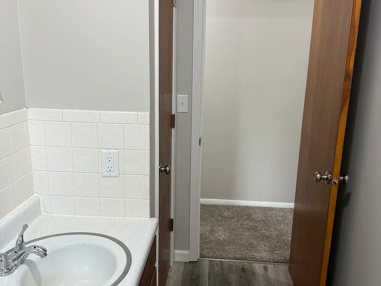 409 N Beech St #4 — Photo 11