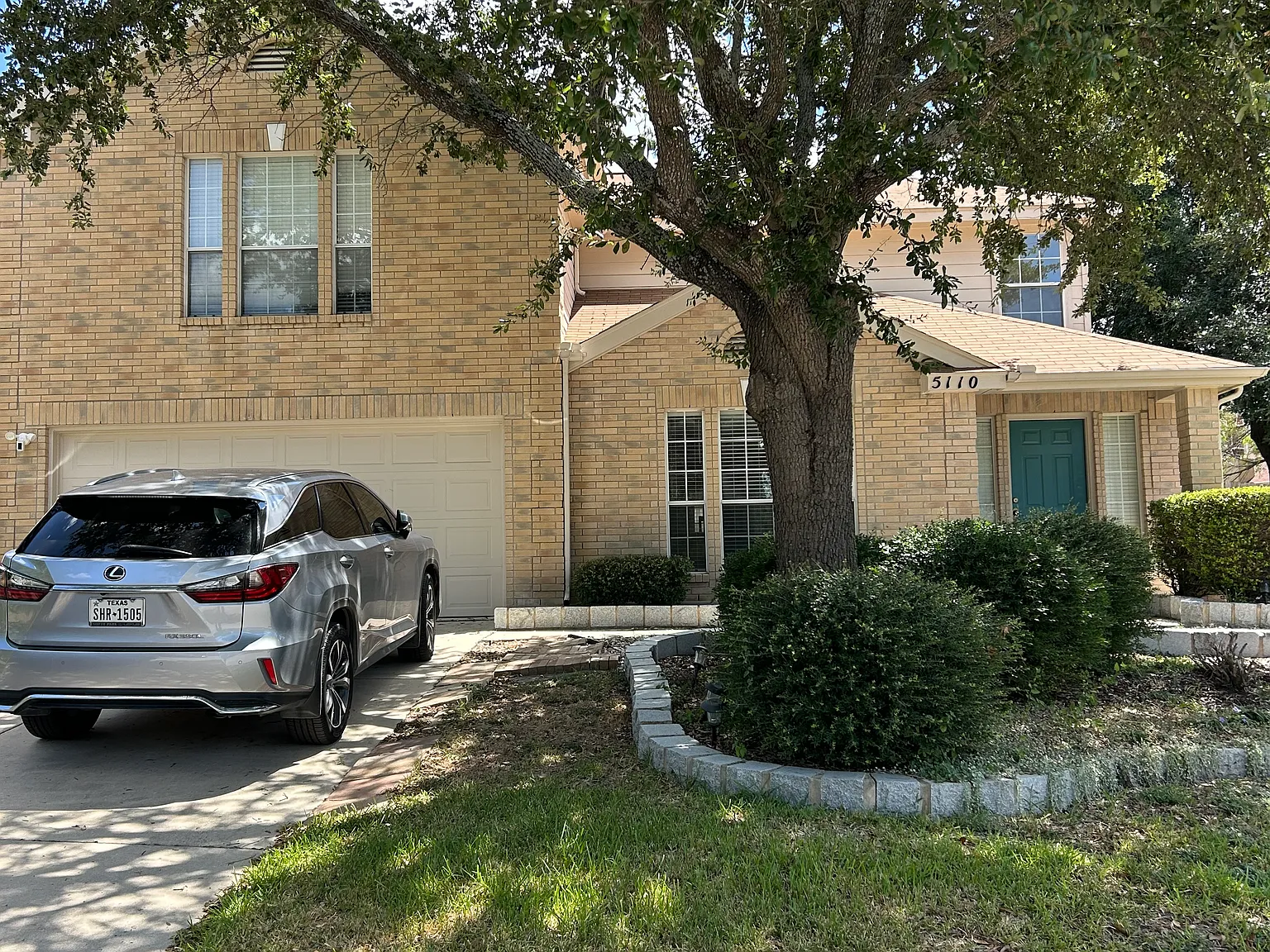 3 bed, 2.5 bath, 2231 sqft, $2,395 — Photo 1