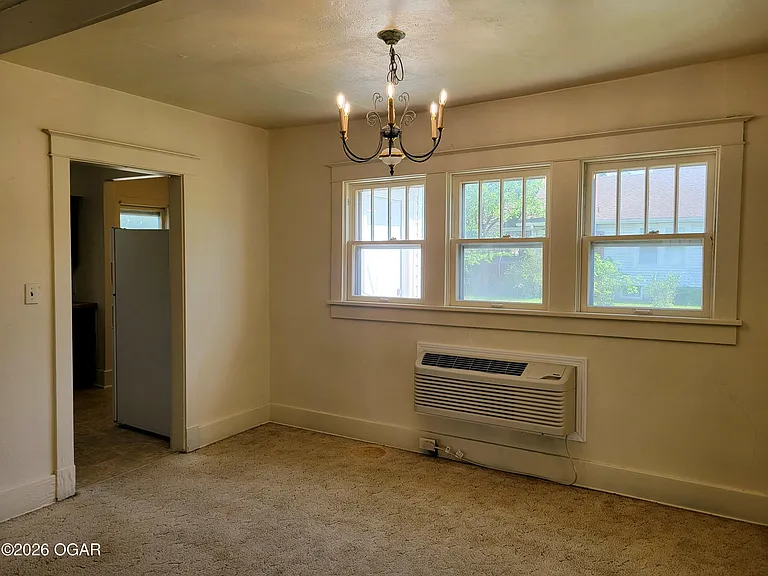 3102 S Wall Ave — Photo 6