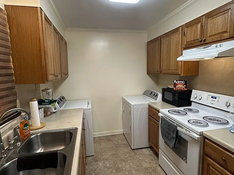 105 Cedar Dr — Photo 6
