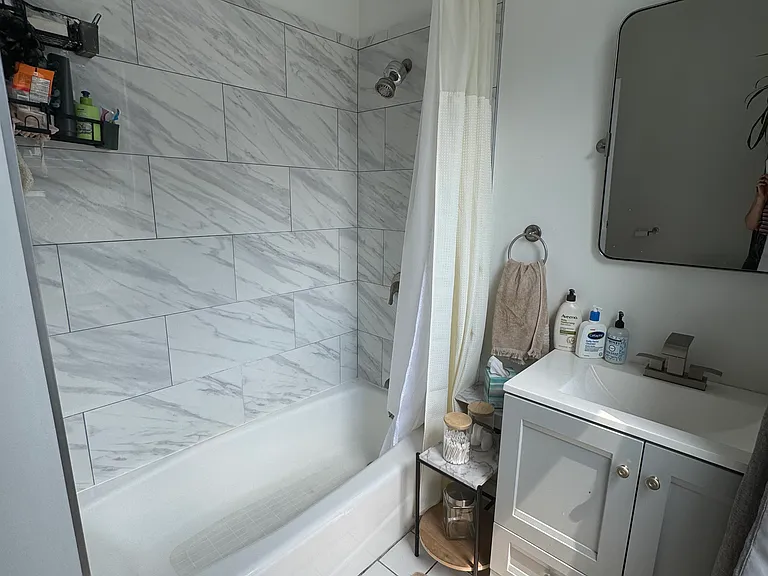 35 Newton St #2 — Photo 10